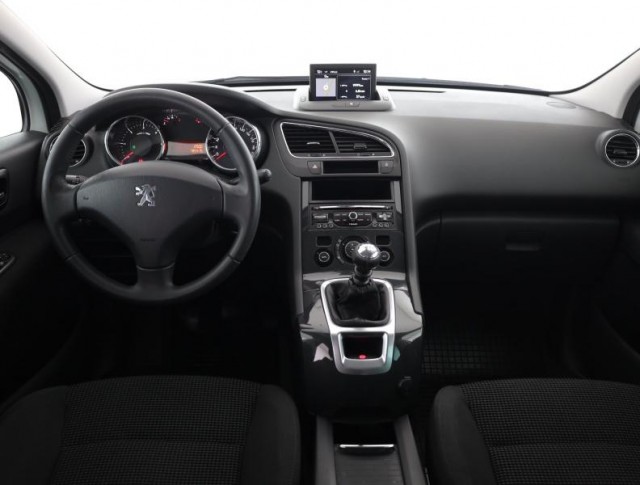 Peugeot 5008  2.0 BlueHDi 