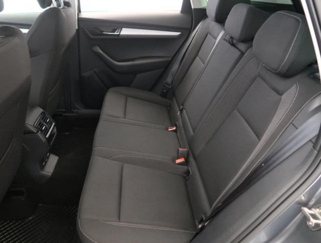 Škoda Karoq  1.5 TSI Fresh