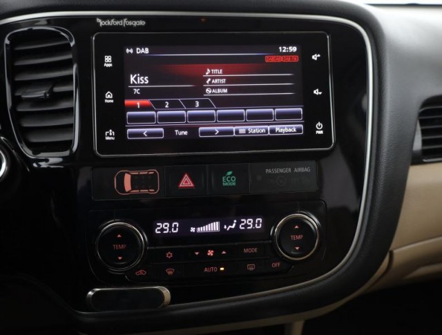 Mitsubishi Outlander  2.2 DI-D 