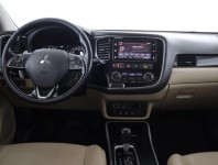 Mitsubishi Outlander  2.2 DI-D 