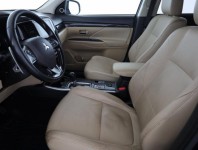 Mitsubishi Outlander  2.2 DI-D 