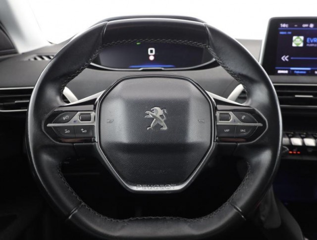 Peugeot 3008  1.5 BlueHDi 