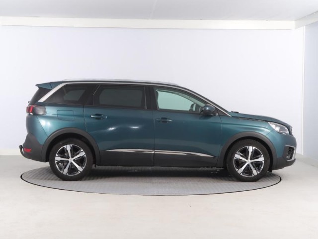 Peugeot 5008  PureTech 130 