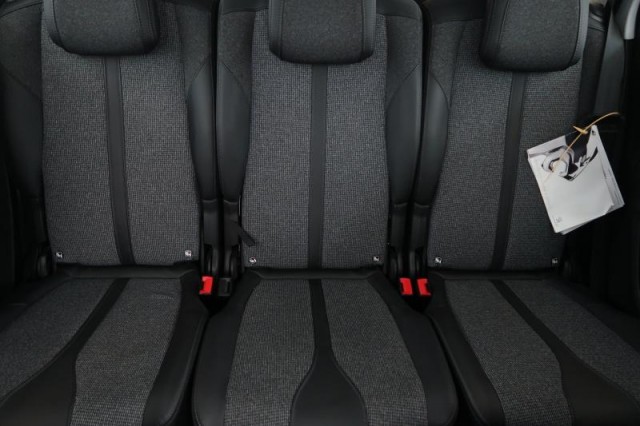 Peugeot 5008  PureTech 130 