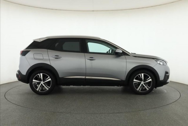 Peugeot 3008  1.2 PureTech 