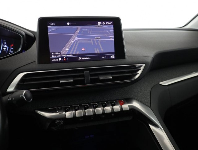 Peugeot 3008  1.2 PureTech 