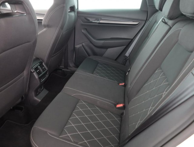 Škoda Karoq  1.5 TSI Sportline