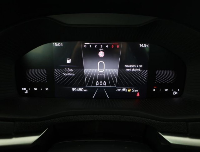 Škoda Karoq  1.5 TSI Fresh