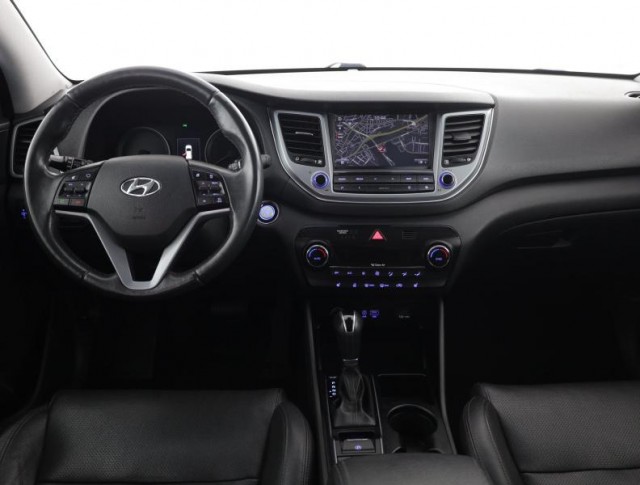 Hyundai Tucson  2.0 CRDi 