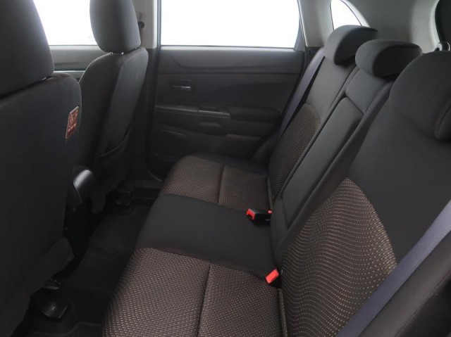 Mitsubishi ASX  1.6 MIVEC Inform