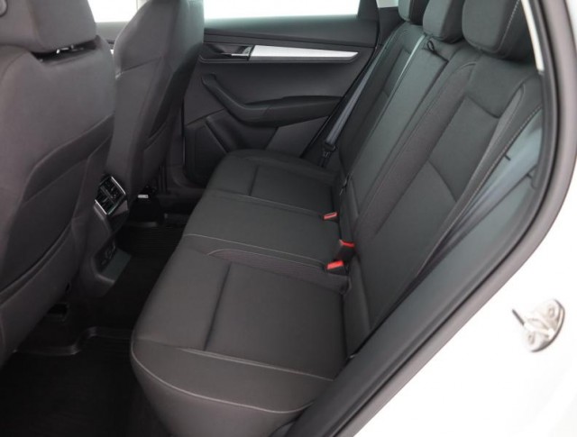 Škoda Karoq  1.5 TSI Ambition