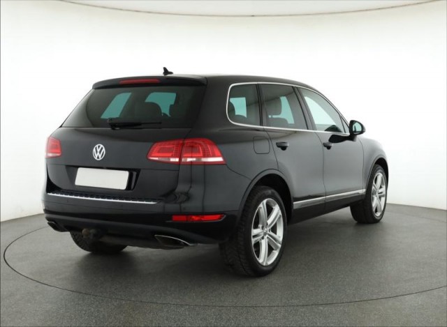 Volkswagen Touareg  3.0 TDI 