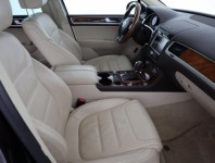 Volkswagen Touareg  3.0 TDI 