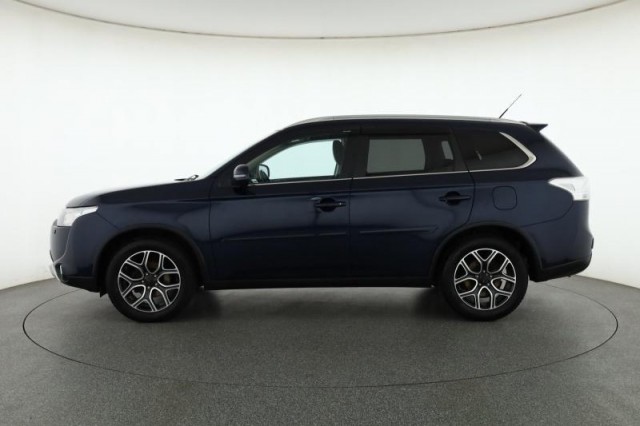 Mitsubishi Outlander  2.2 DI-D 