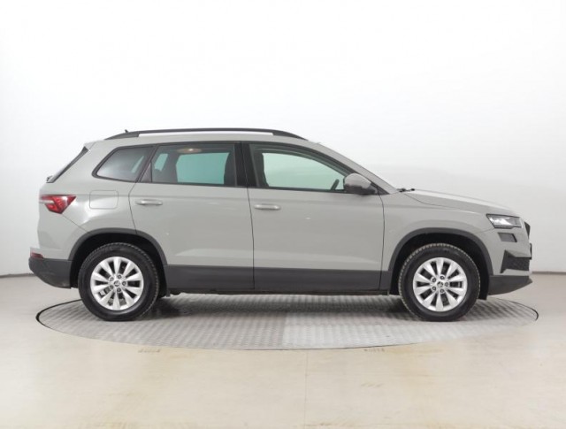 Škoda Karoq  1.5 TSI Fresh