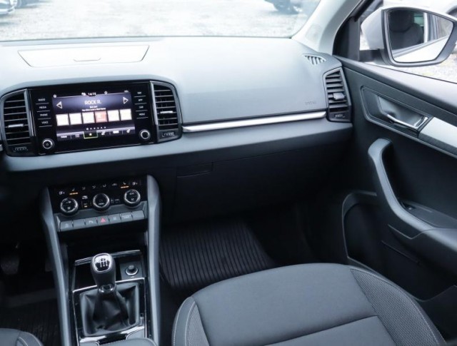 Škoda Karoq  1.5 TSI Fresh