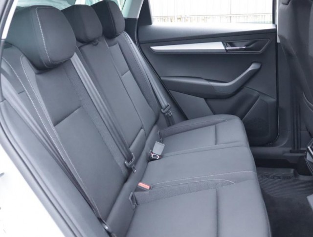 Škoda Karoq  1.5 TSI Fresh