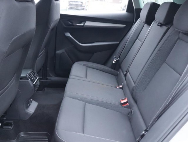 Škoda Karoq  1.5 TSI Fresh