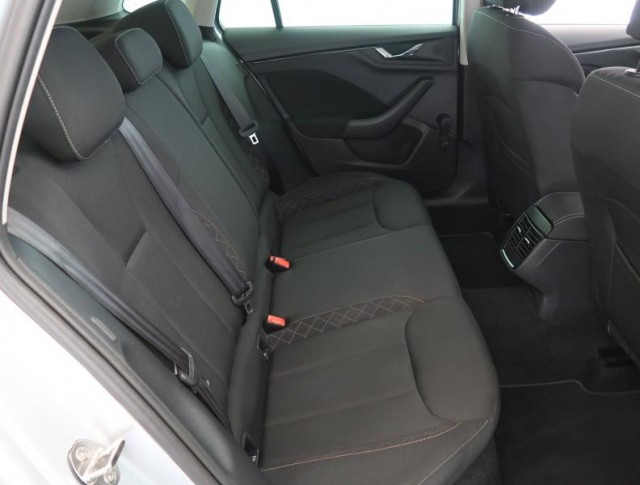 Škoda Kamiq  1.0 TSI 