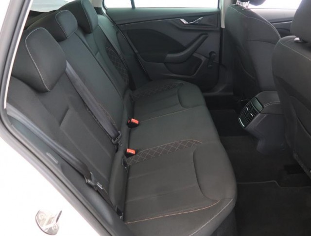 Škoda Kamiq  1.0 TSI 