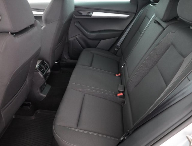 Škoda Karoq  1.5 TSI Fresh