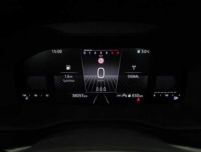 Škoda Karoq  1.5 TSI Fresh