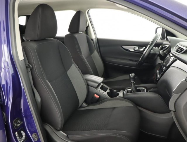 Nissan Qashqai  1.3 DIG-T 