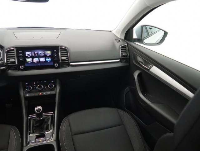 Škoda Karoq  1.0 TSI Ambition