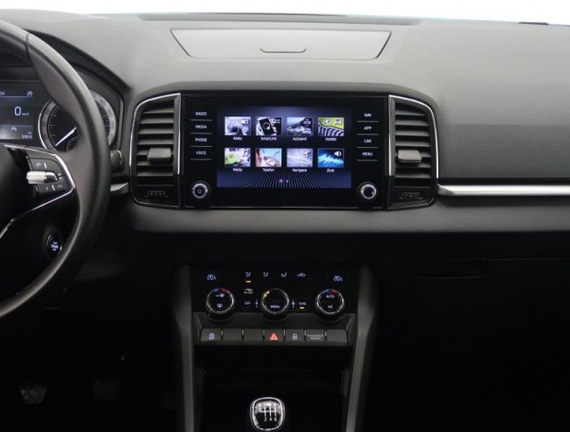 Škoda Karoq  1.0 TSI Ambition