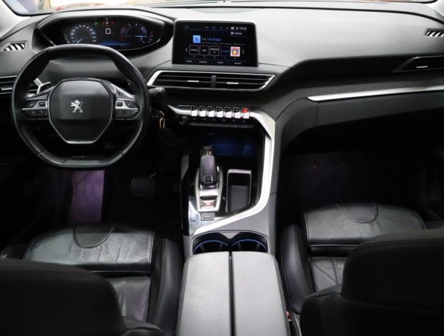 Peugeot 5008  1.5 BlueHDi 