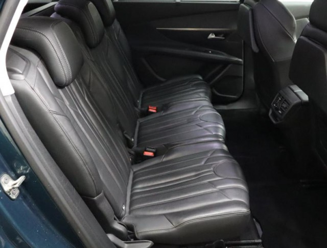 Peugeot 5008  1.5 BlueHDi 