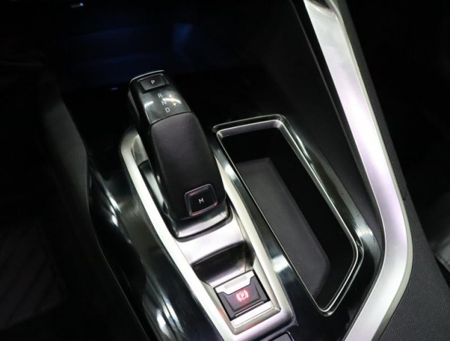 Peugeot 5008  1.5 BlueHDi 