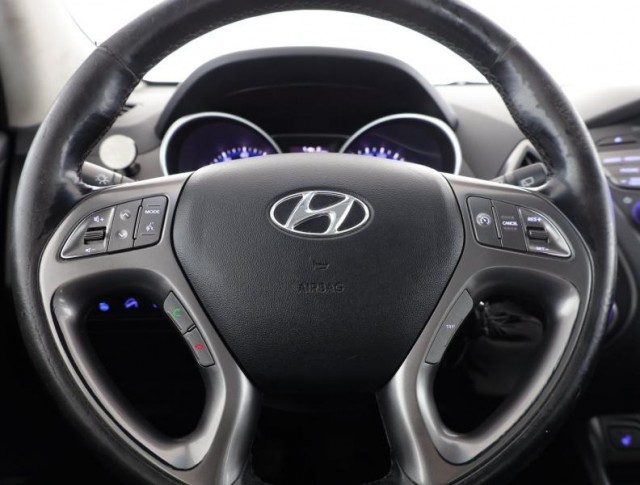 Hyundai ix35  1.6 GDI Trikolor Plus