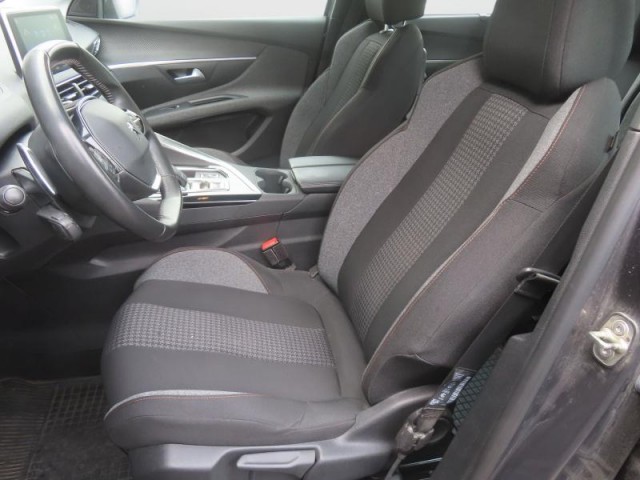 Peugeot 5008  PureTech 130 
