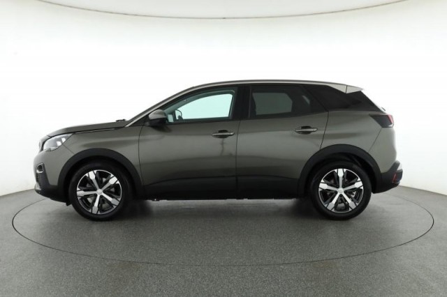 Peugeot 3008  1.5 BlueHDi 