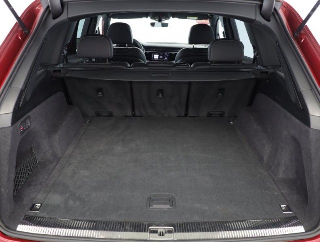 Audi Q7  55 TFSI S-Line