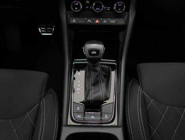 Škoda Karoq  1.5 TSI Sportline