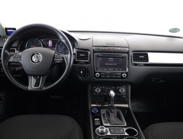 Volkswagen Touareg  3.0 TDI 