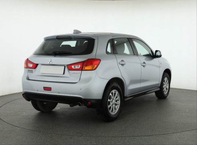 Mitsubishi ASX  1.6 MIVEC 