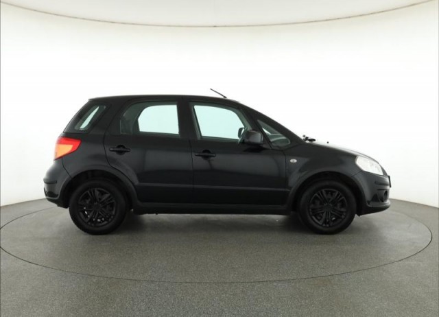 Suzuki SX4  1.5 i 