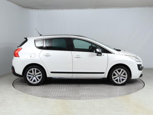 Peugeot 3008  Hybrid4 