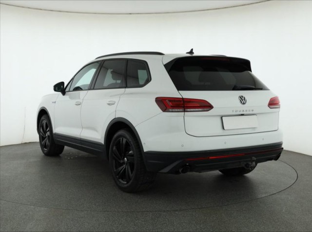 Volkswagen Touareg  3.0 TDI 