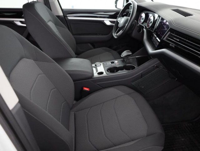 Volkswagen Touareg  3.0 TDI 