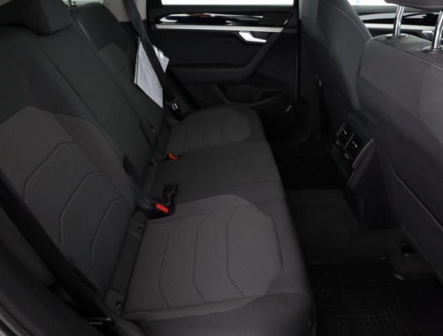 Volkswagen Touareg  3.0 TDI 