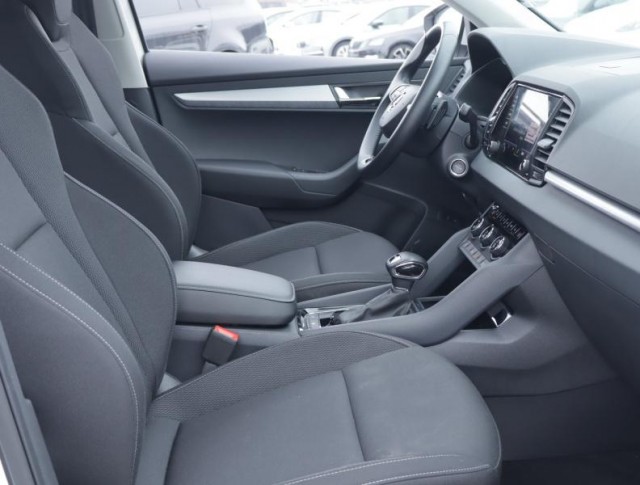 Škoda Karoq  1.5 TSI Fresh