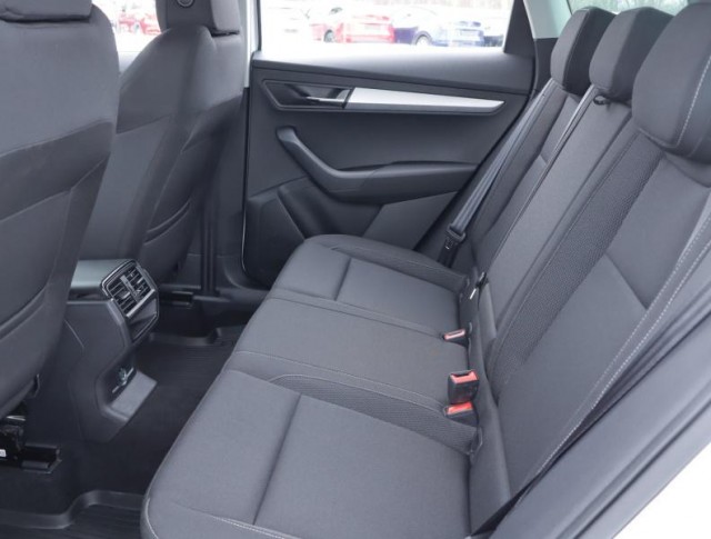 Škoda Karoq  1.5 TSI Fresh