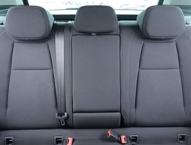 Škoda Karoq  1.5 TSI Fresh