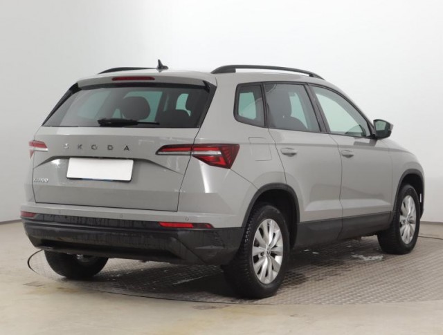 Škoda Karoq  1.5 TSI Fresh