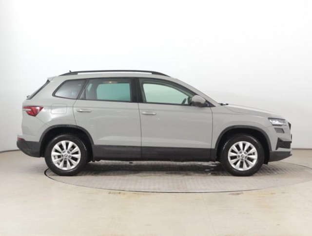 Škoda Karoq  1.5 TSI Fresh