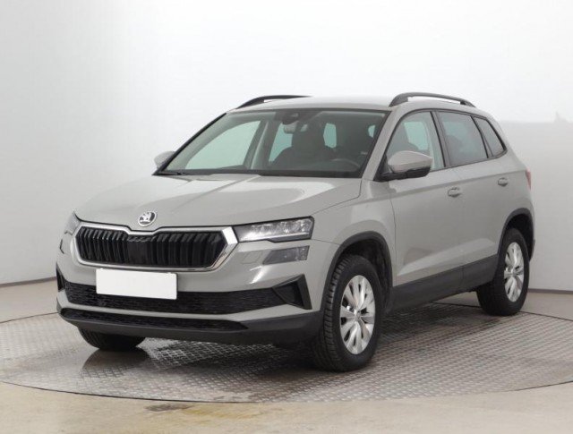 Škoda Karoq  1.5 TSI Fresh